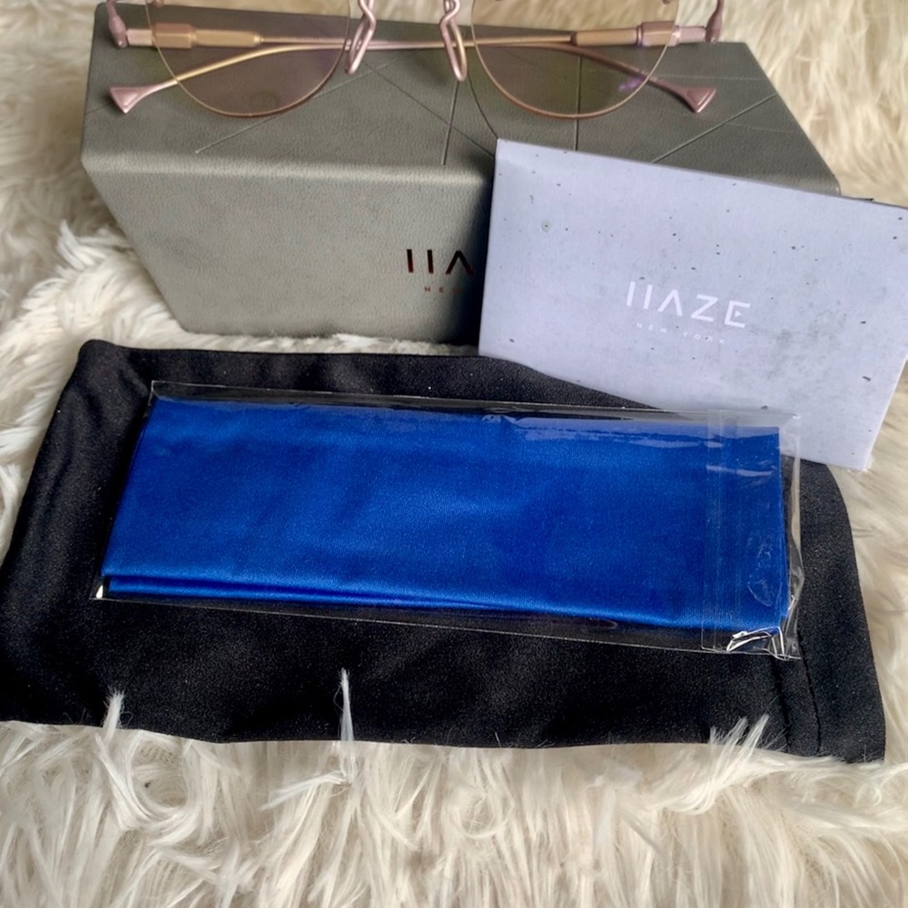Haze Collection- Riad Sunglasses - Picture 2 of 4
